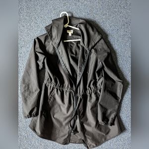 St. Johns Bay lightweight rain coat/ windbreaker